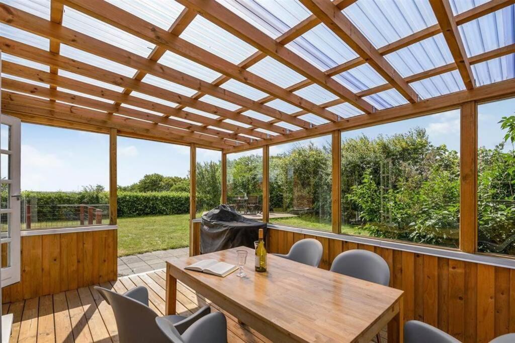 Thatched Holiday Home In Struer, Jutland With A View Екстериор снимка