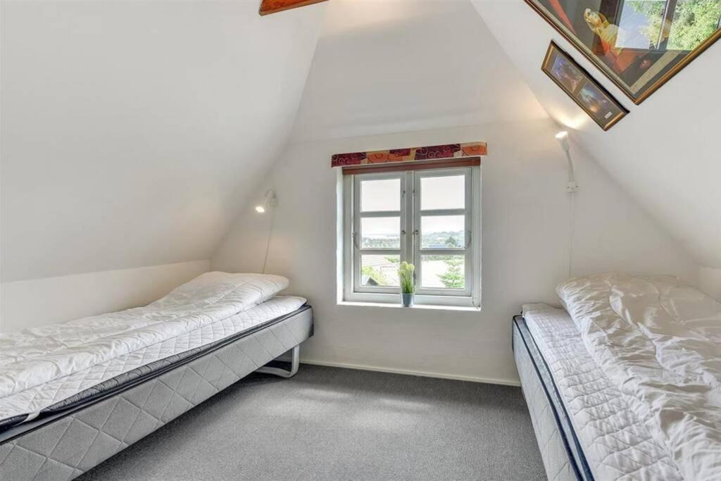 Thatched Holiday Home In Struer, Jutland With A View Екстериор снимка