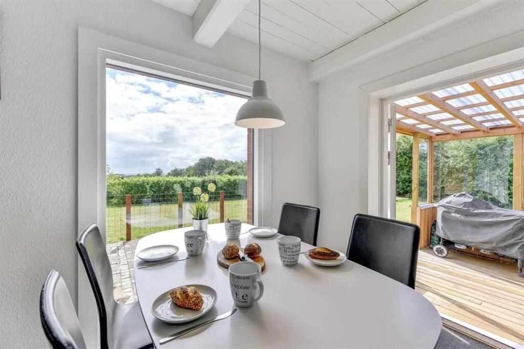Thatched Holiday Home In Struer, Jutland With A View Екстериор снимка